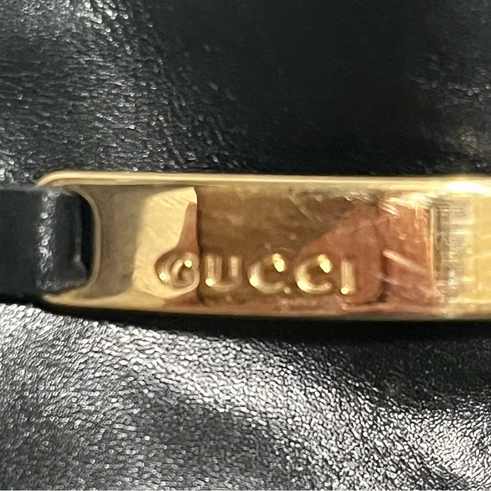 GUCCI Black Leather Block Heels Size 8 1/2 B Gold Tone Bar Across Toes Y2K - Picture 8 of 12